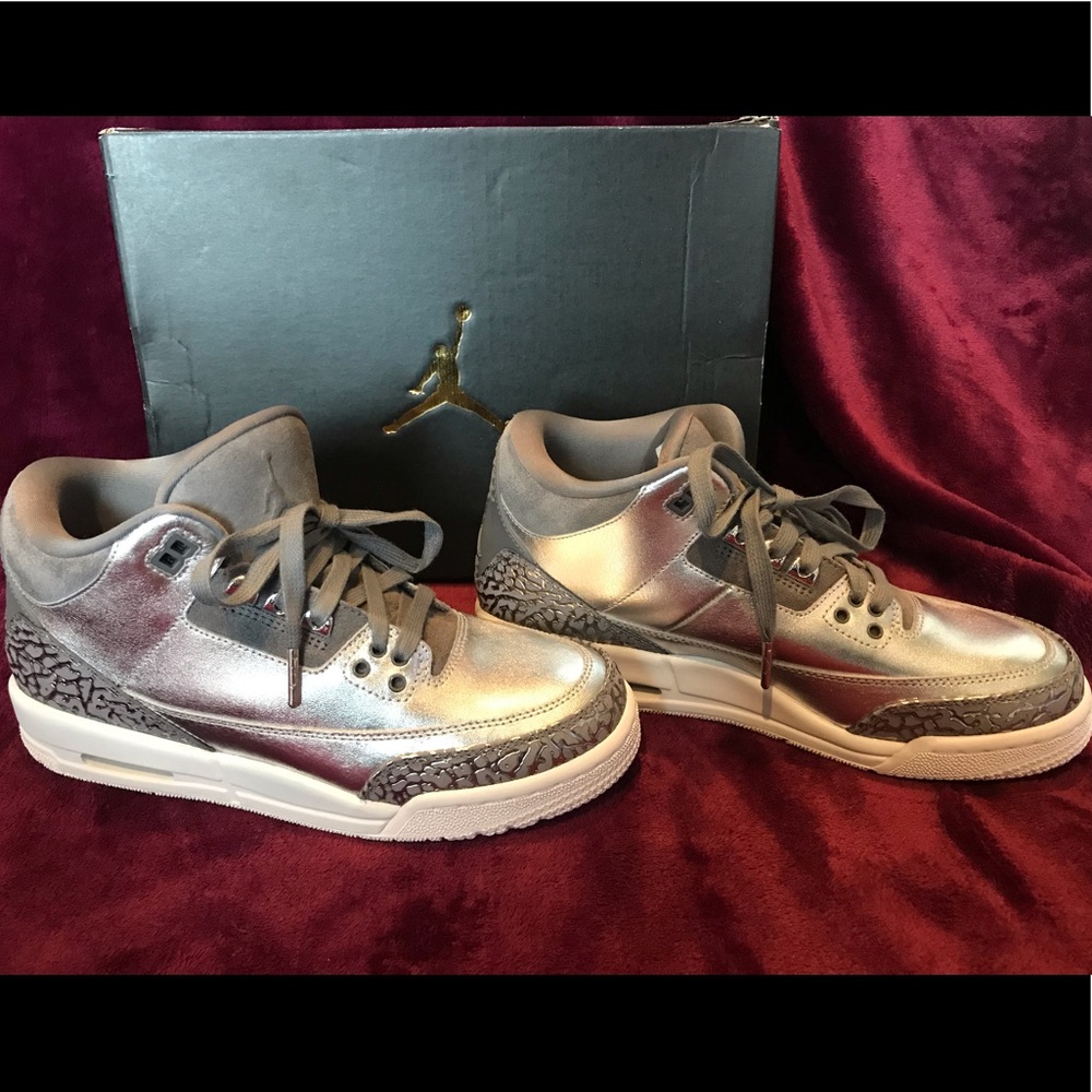 Air Jordan 3 Retro Sneakers